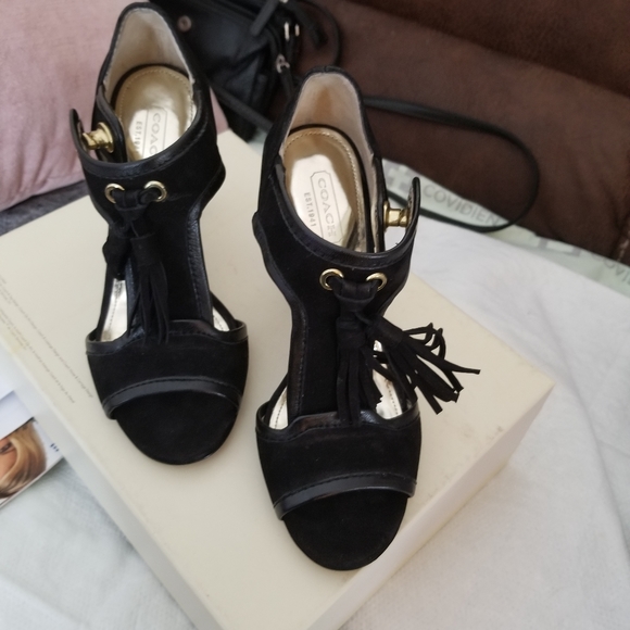 Heels - Picture 2 of 6